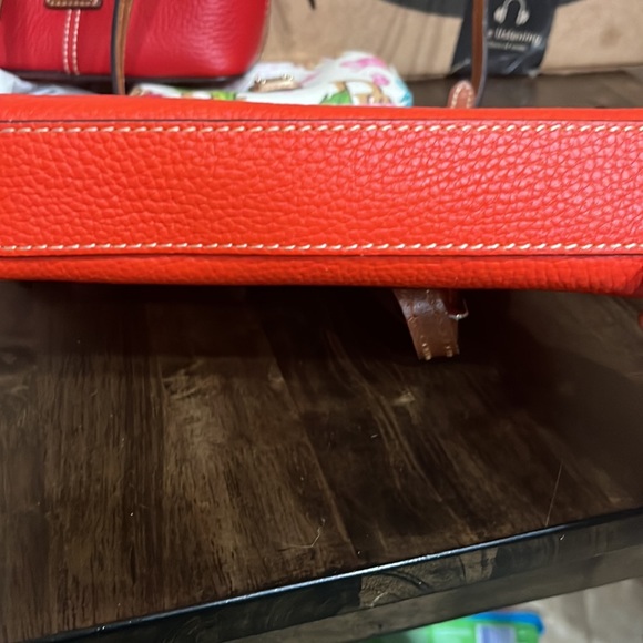 Dooney & Bourke small pebble leather crossbody. - Picture 4 of 6